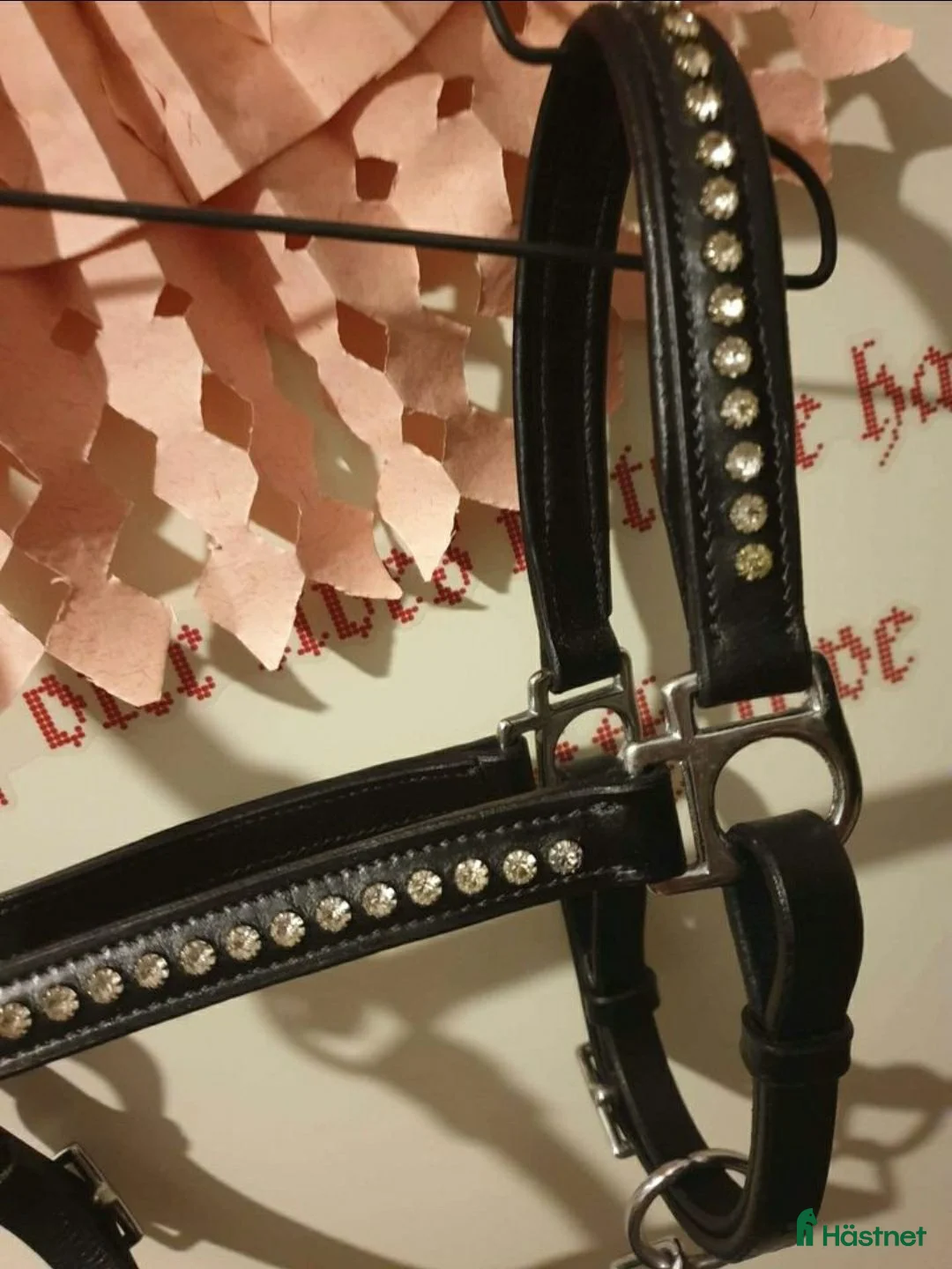 Övrig Hästutrustning hästutrustning till salu: Svart lädergrimma och grimskaft ponny/cob i Söråker - Annons 2