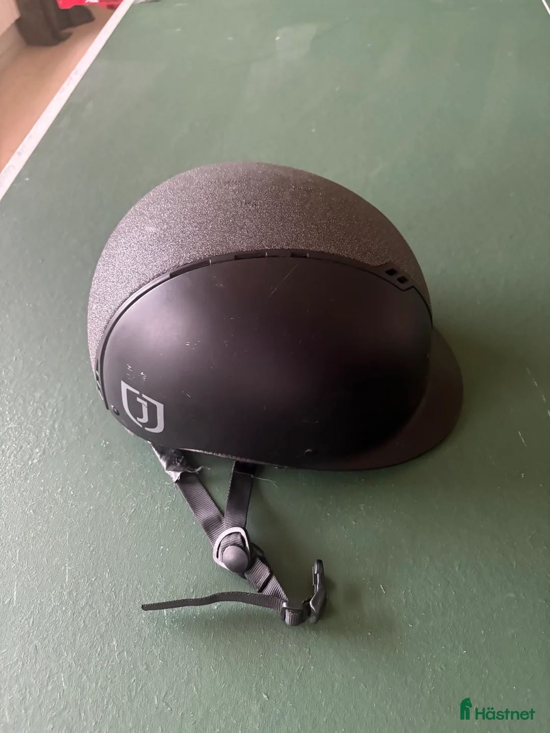 Hjälmar ryttarutrustning till salu: Jackson ridhjälm Mips 57-59 - Annons 1