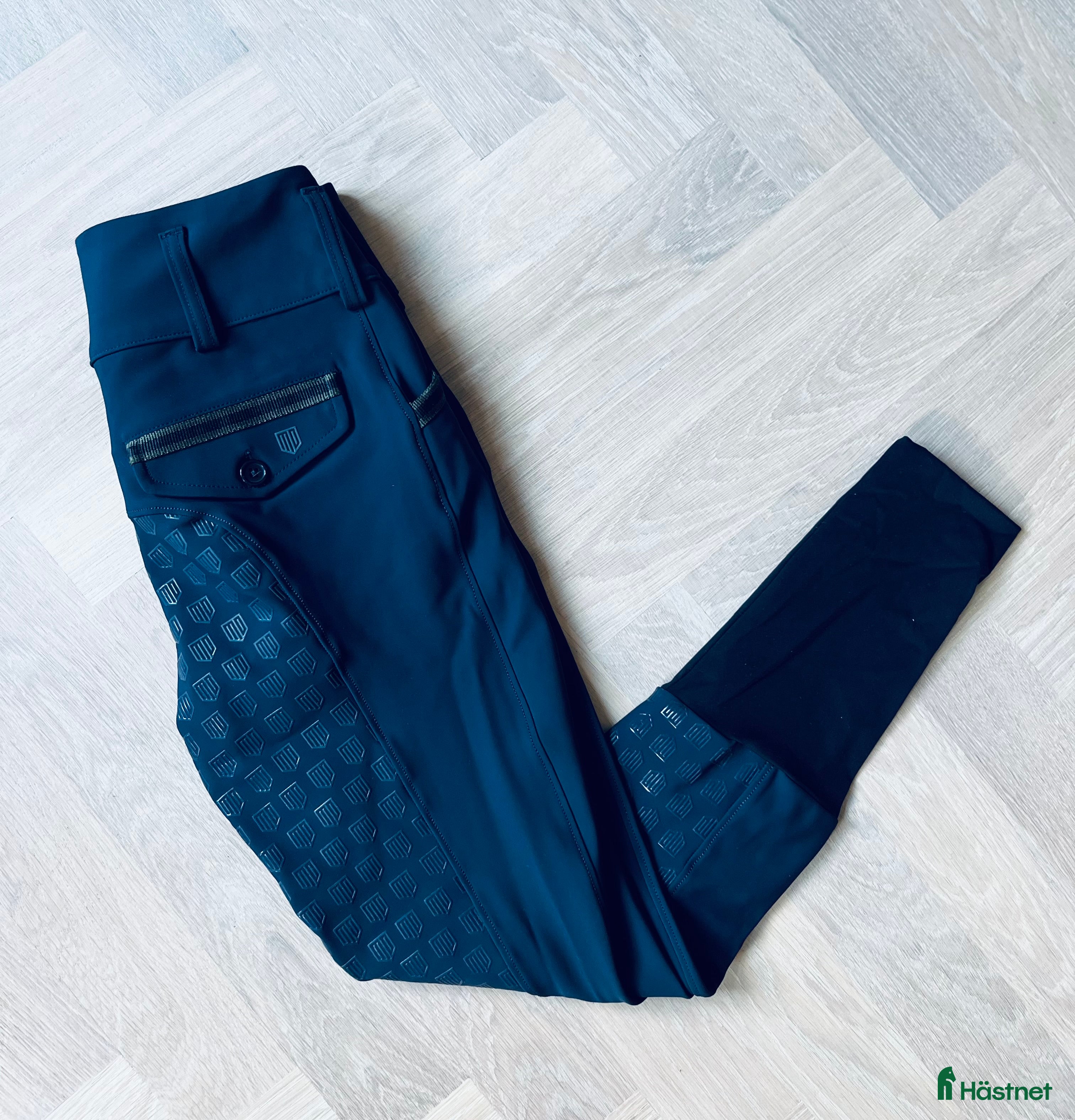 Ridbyxor ryttarutrustning till salu: Maya Delorez Sport ridbyxor i nyskick i Stockholm - Annons 21