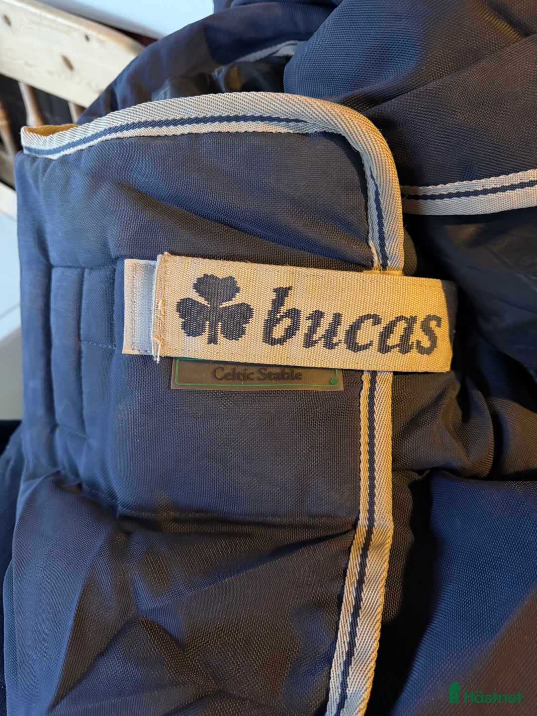 Täcken hästutrustning till salu: Celtic light stable rug i Bollnäs - Annons 3