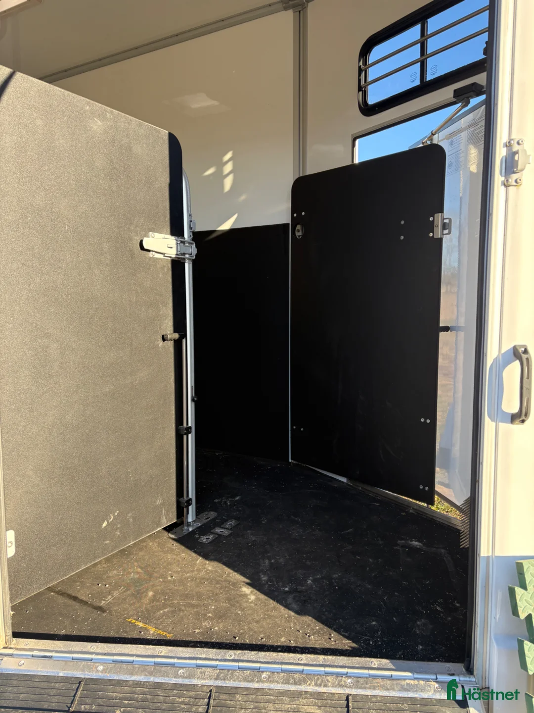 Hästtransporter  fordon & transport till salu: Ume B50 bakåtåkandesläp - Annons 7