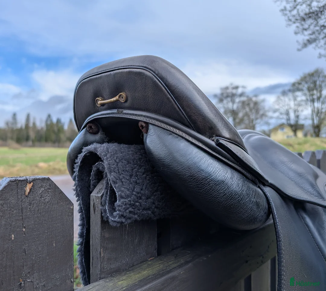 Sadlar hästutrustning till salu: Eques Sella 16.5" i Svenljunga - Annons 2