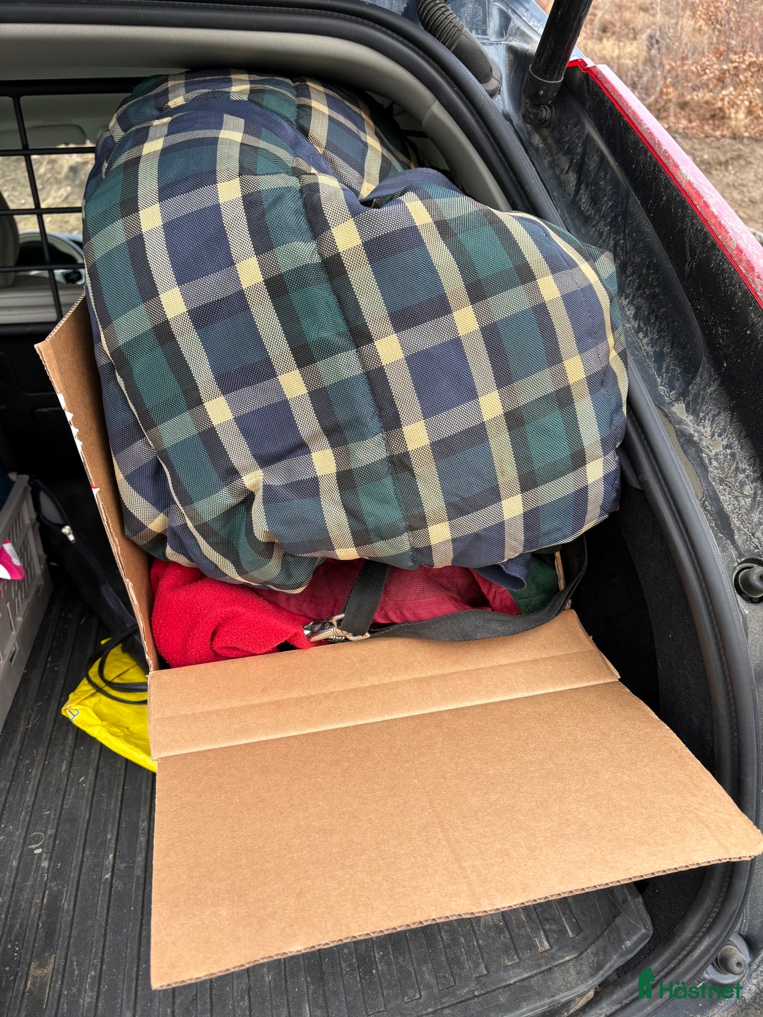 Täcken hästutrustning till salu: Stalltäcke stl 145 i Vikbolandet - Annons 1