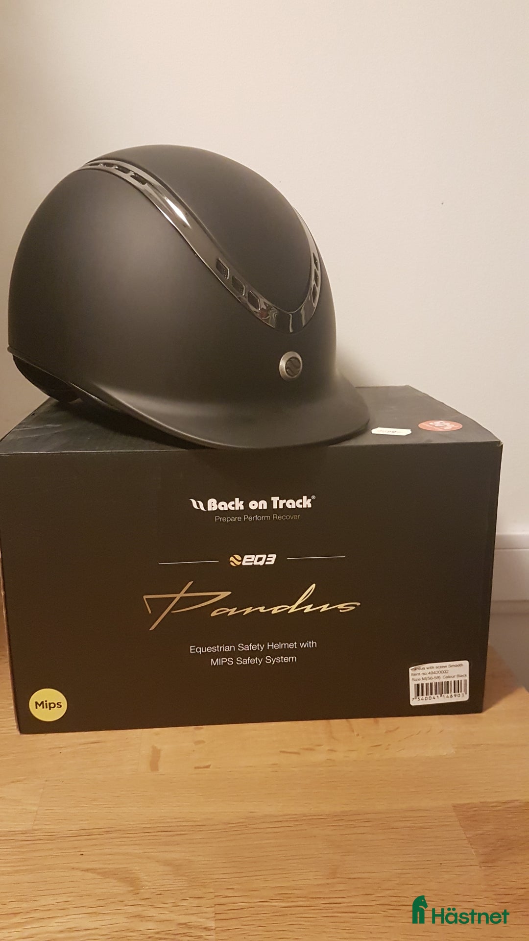 Hjälmar ryttarutrustning till salu: Mips helmet Bärs några gånger i Alingsås - Annons 2