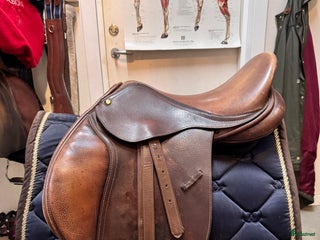 Sadlar hästutrustning till salu: Hoppsadel säljes i Örkelljunga - Annons 4