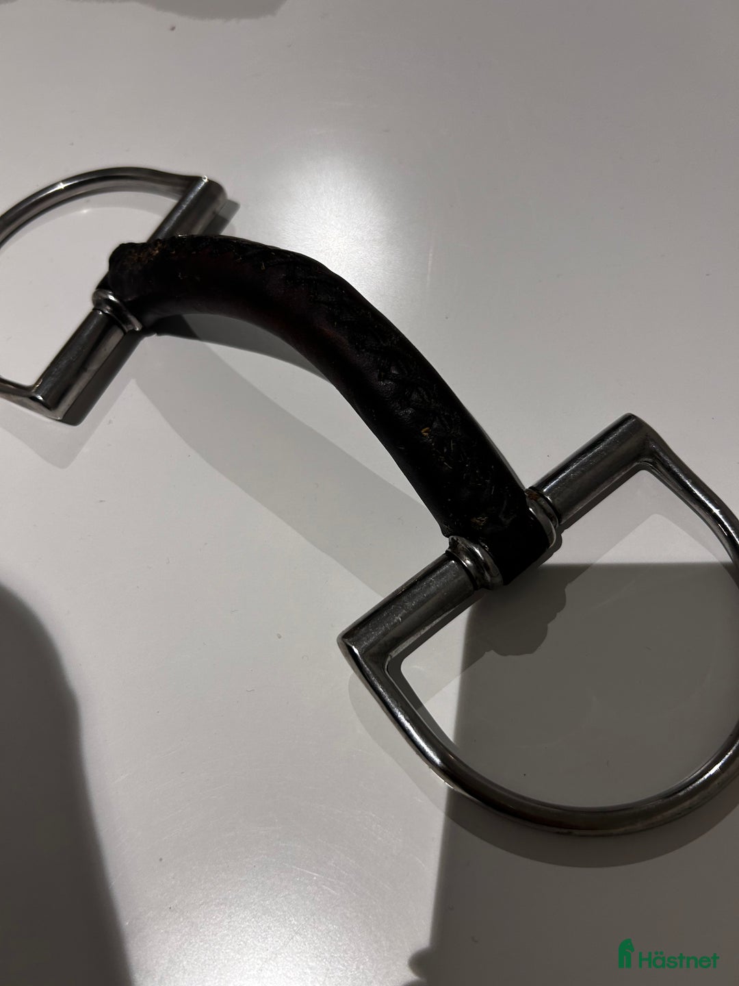 Bett hästutrustning till salu: Läderbett storlek 12,5 i Svedala - Annons 2