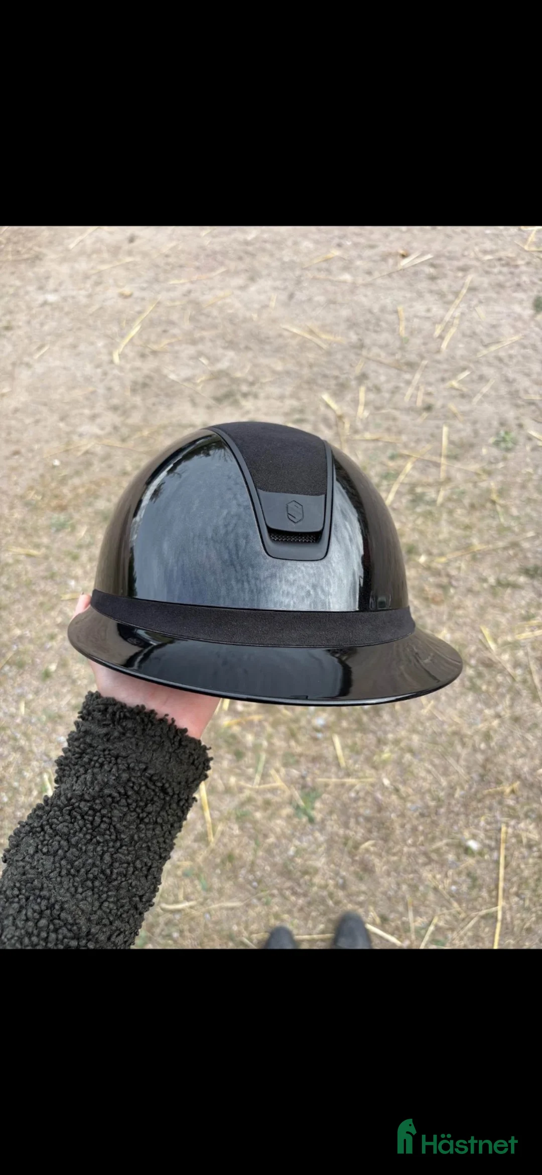 Hjälmar ryttarutrustning till salu: Samshield 2.0 Glossy Miss Shield Alcantara - Annons 2