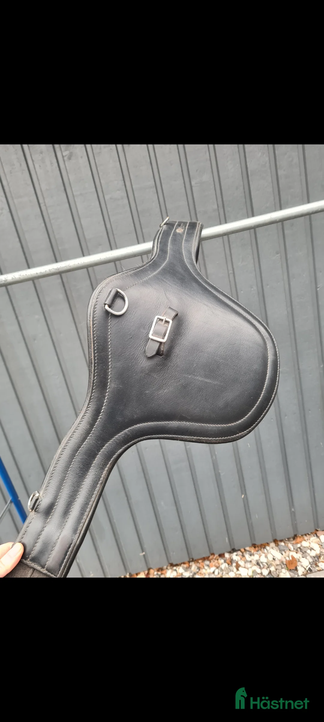 Sadeltillbehör hästutrustning till salu: Magplatta 110 svart i Höör - Annons 1
