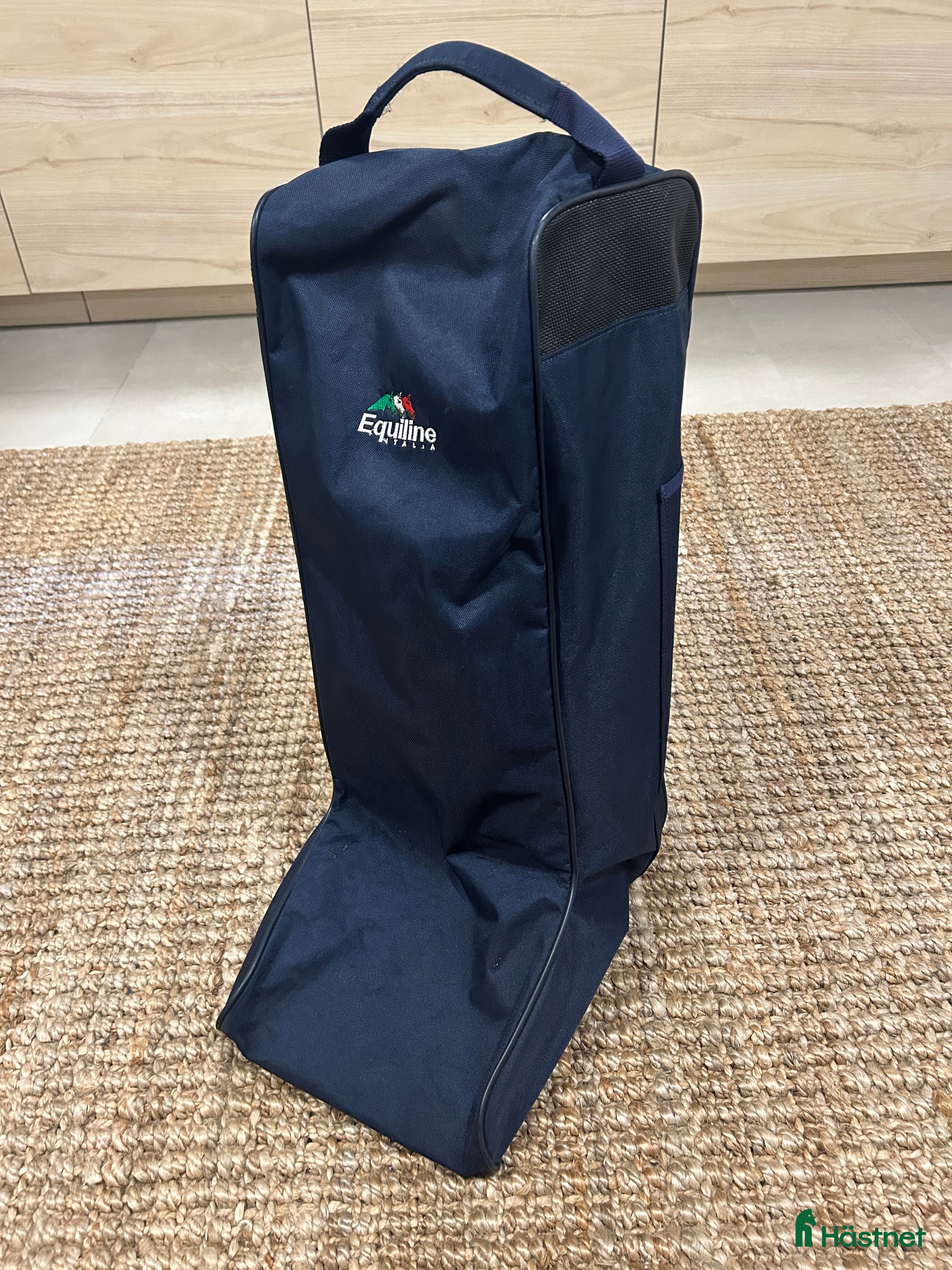 Övrig Ryttarutrustning ryttarutrustning till salu: Equiline stövelväska  i Kristianstad - Annons 21
