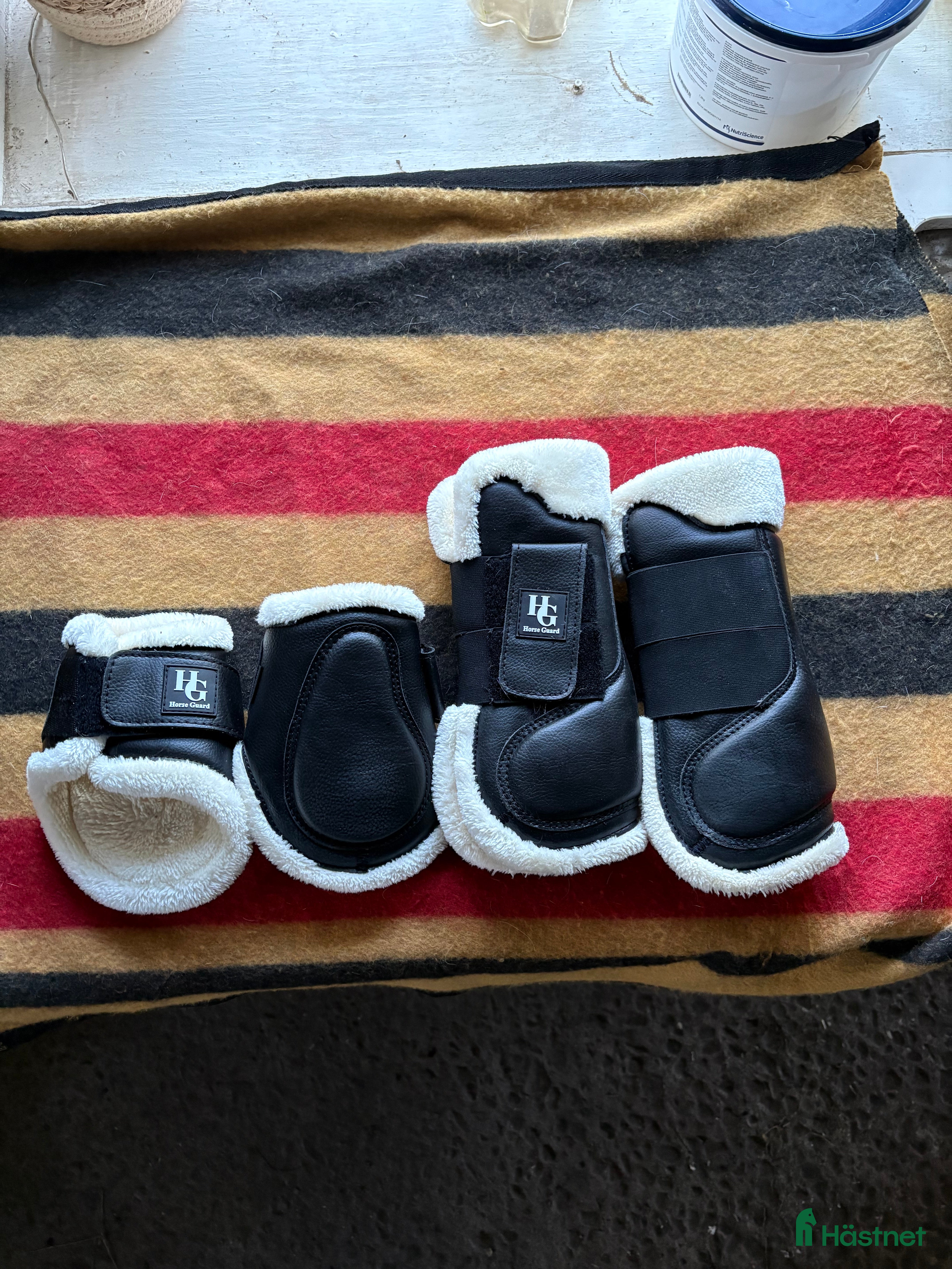Benskydd hästutrustning till salu: Fina skydd i Örebro - Annons 4