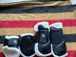 Benskydd hästutrustning till salu: Fina skydd i Örebro - Annons 2