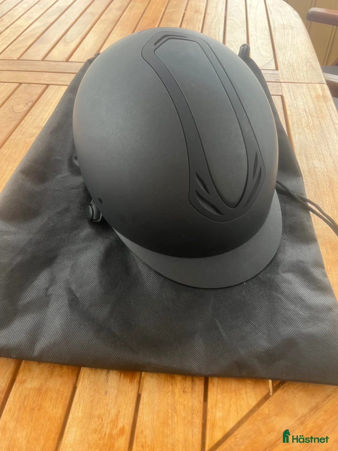 Hjälmar ryttarutrustning till salu: Ny oanvänd hjälm  - Annons 1