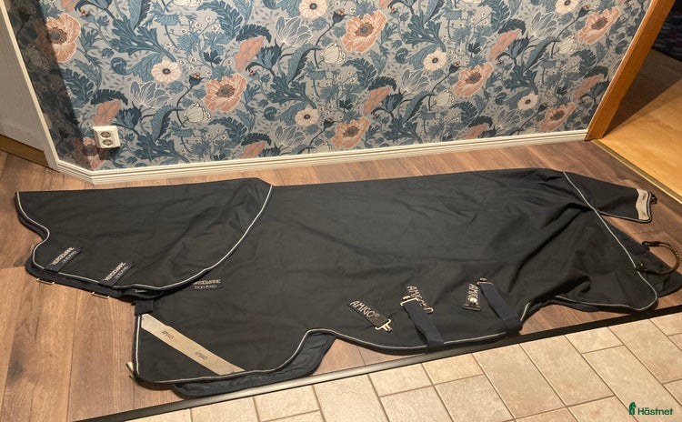 Täcken hästutrustning till salu: Horseware Amigo Bravo 50 Trippel  i Onsala - Annons 15