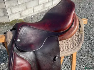 Sadlar hästutrustning CWD Hoppsadel - Annons 1