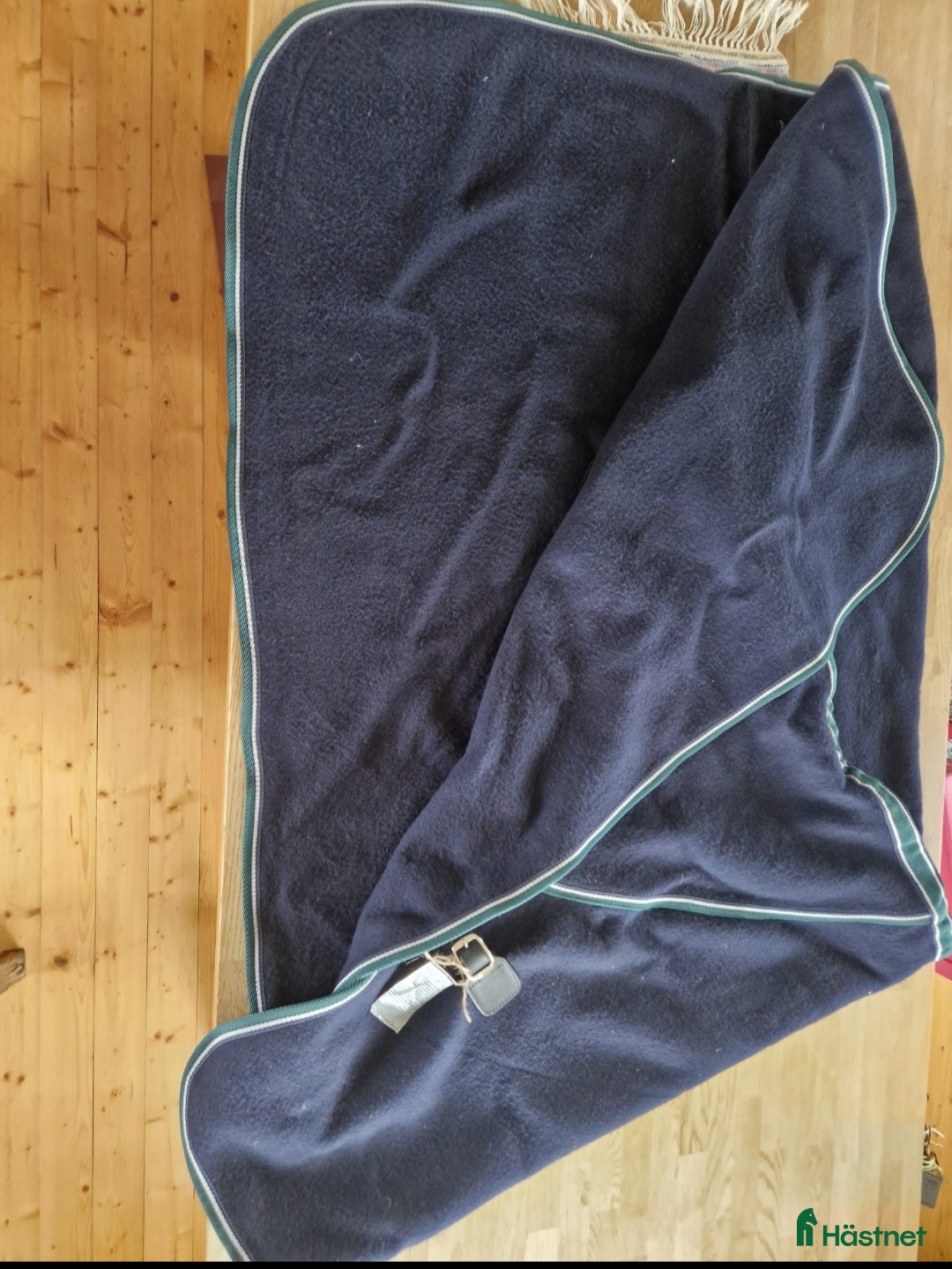 Täcken hästutrustning till salu: Helt nytt ylletäcke i Fåker - Annons 2