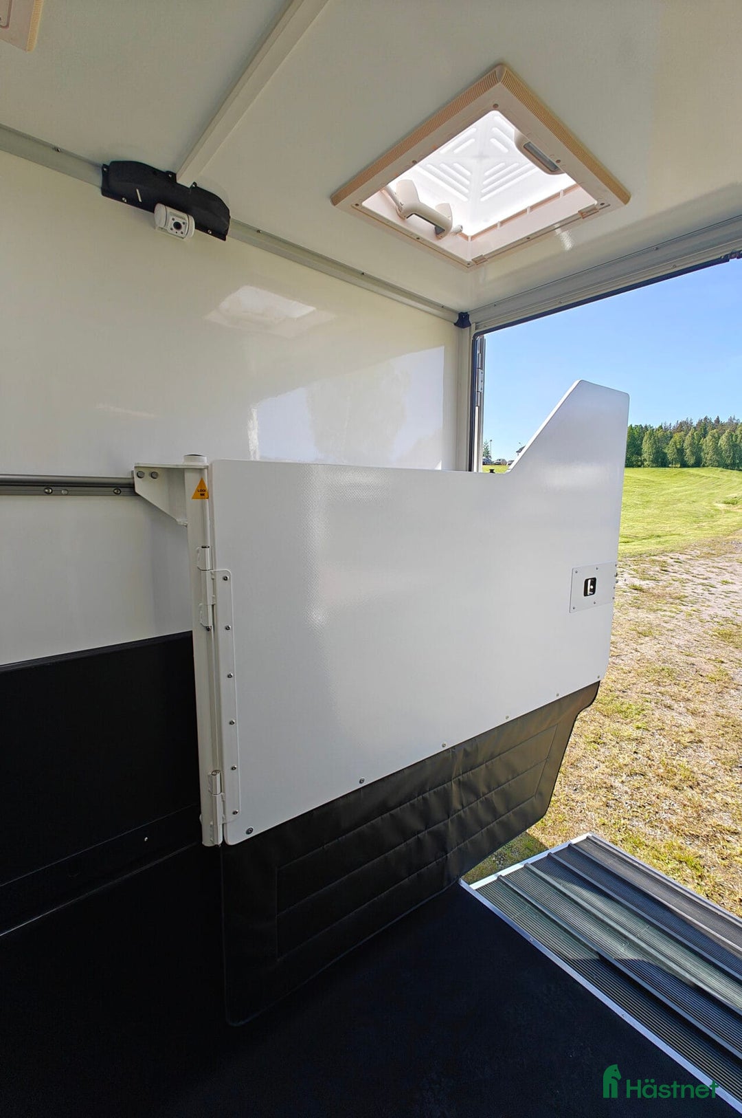 Hästlastbilar  fordon & transport till salu: UME Light5-S Stuteri i Borlänge - Annons 7