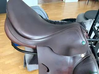 Sadlar hästutrustning Hoppsadel prestige roma jump i Skövde - Annons 1
