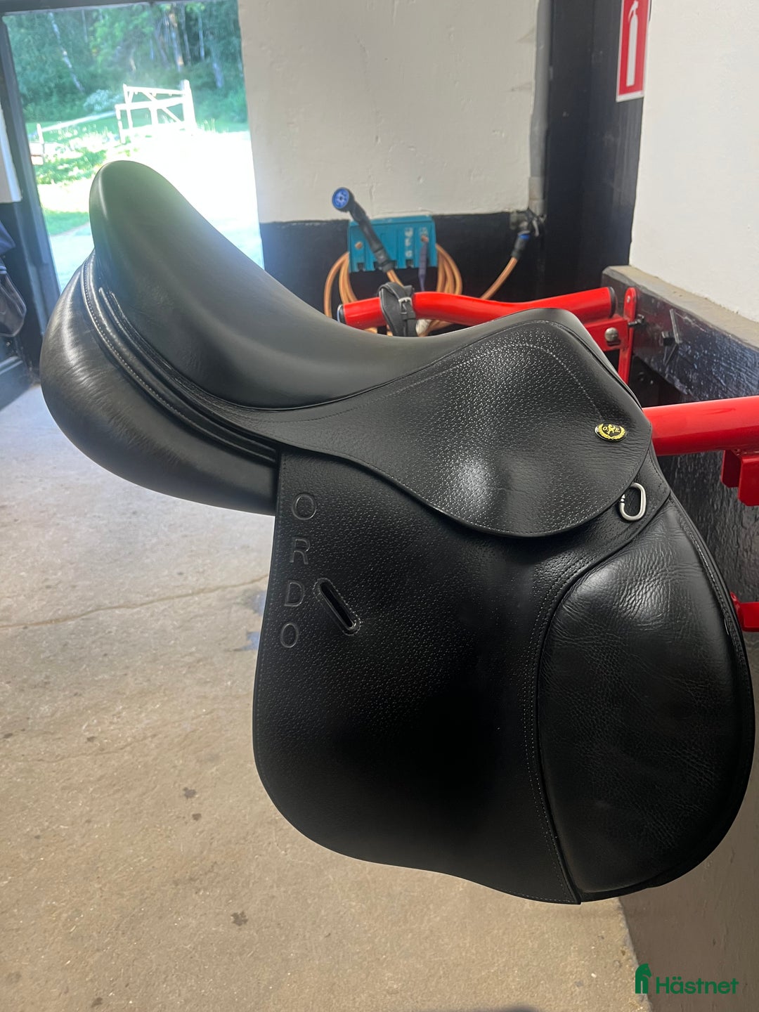 Sadlar hästutrustning till salu: Superfin Hoppsadel för de mindre ryttarna i Grödinge - Annons 2