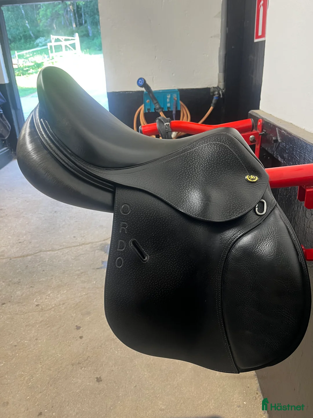 Sadlar hästutrustning till salu: Superfin Hoppsadel för de mindre ryttarna i Grödinge - Annons 2