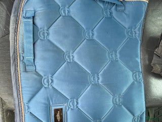 Schabrak & Vojlockar hästutrustning till salu: Equestrian Stockholm Schabrak i Nora - Annons 23