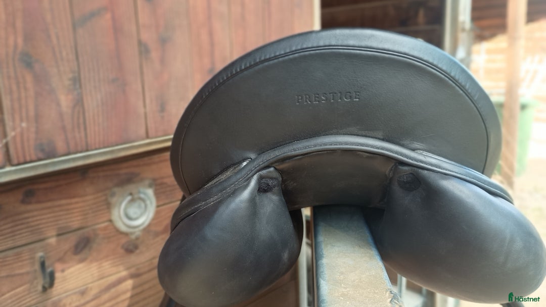 Sadlar hästutrustning till salu: Prestige Monza almost new i Stockholm - Annons 5