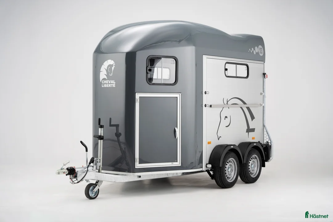 Hästtransporter  fordon & transport till salu: Cheval Liberté Gold 3 med sadelkammare - Annons 8