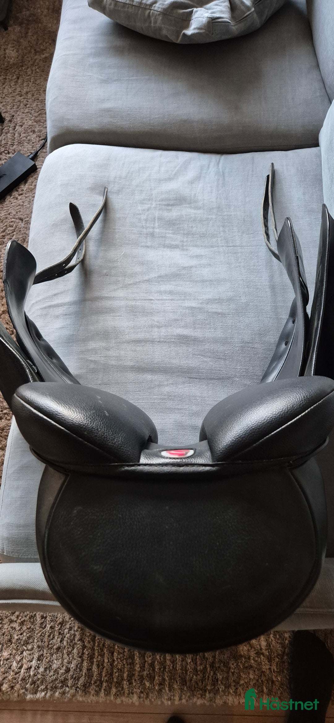 Sadlar hästutrustning till salu: Dressyrsadel Arena - sparsamt använd i Värmdö - Annons 4