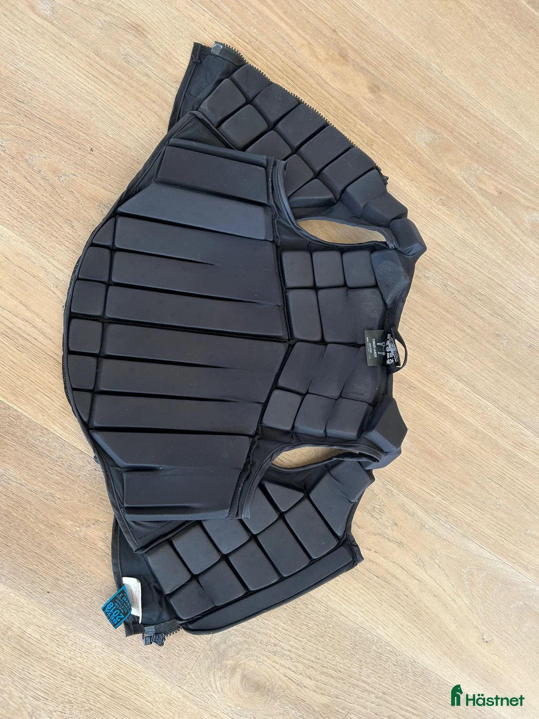 Säkerhetsvästar ryttarutrustning till salu: Racesafe Provent Child Large / kort rygg - Annons 4