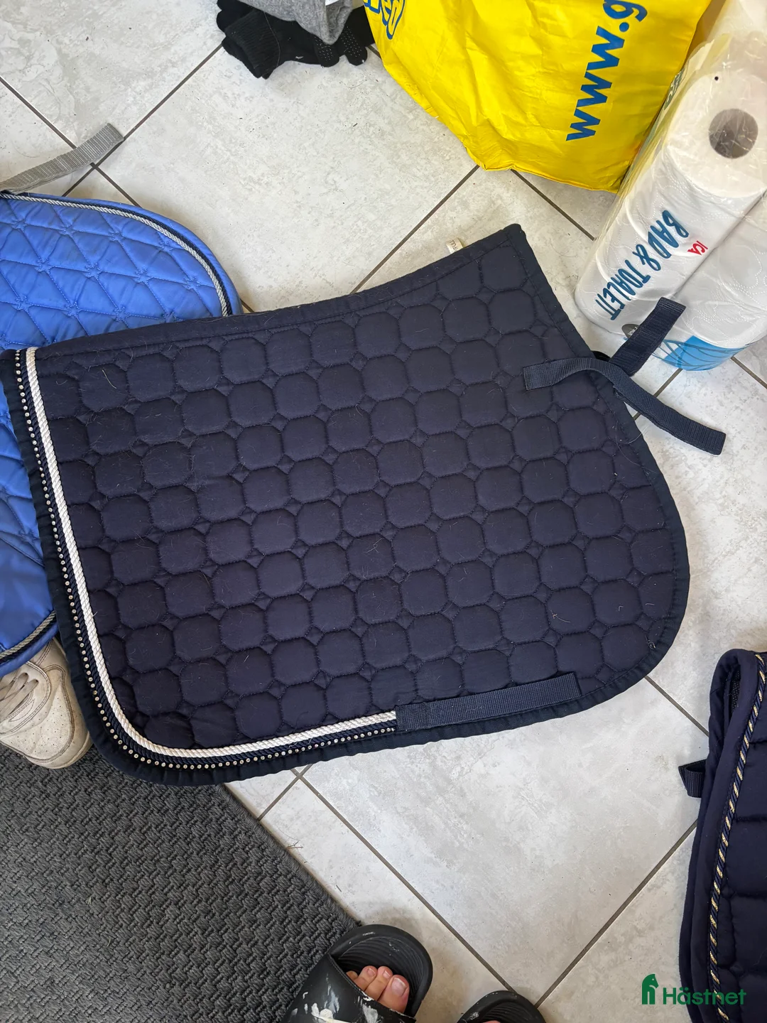 Schabrak & Vojlockar hästutrustning till salu: Tre schabrack  i Härryda - Annons 2