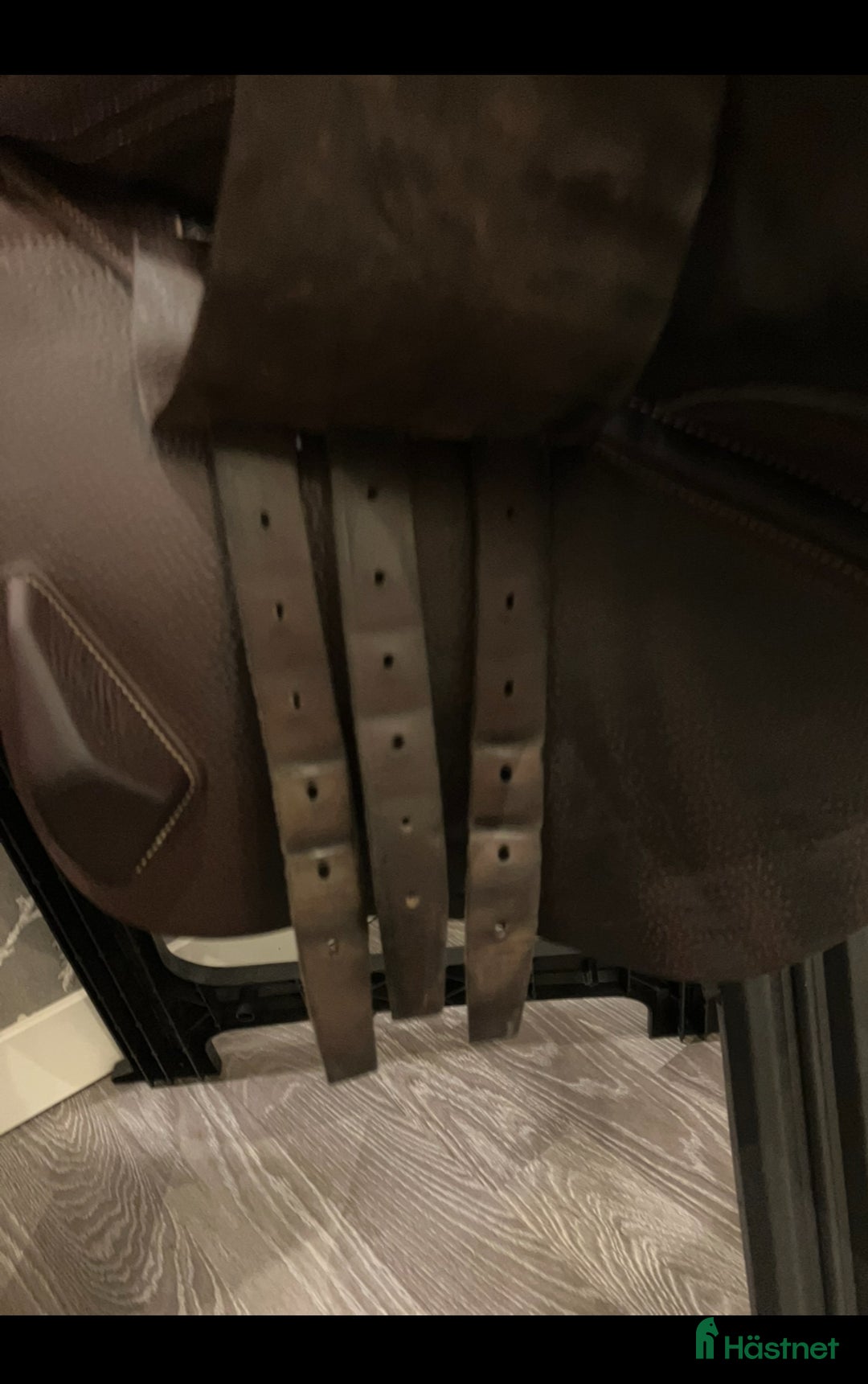 Sadlar hästutrustning till salu: Snygg CWD 2Gs sadel - sparsamt använd i Eskilstuna - Annons 4