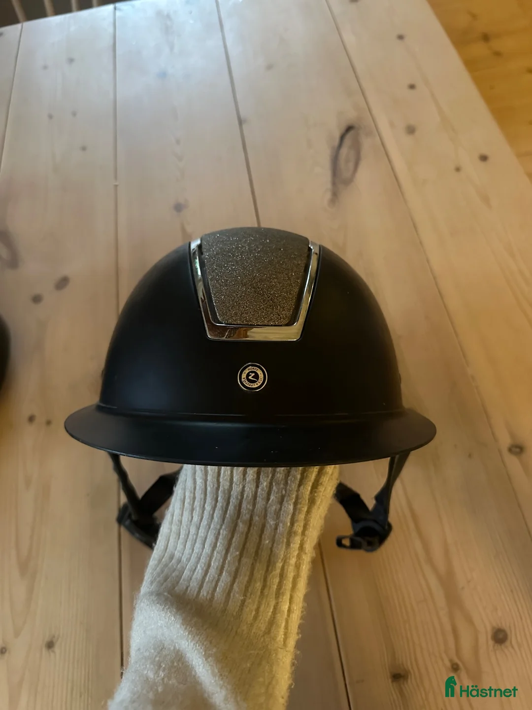 Hjälmar ryttarutrustning till salu: Horze hjälm - Annons 1
