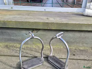 Islandshästutrustning övrig utrustning till salu: Islandshäst stigbyglar i Dingle - Annons 2