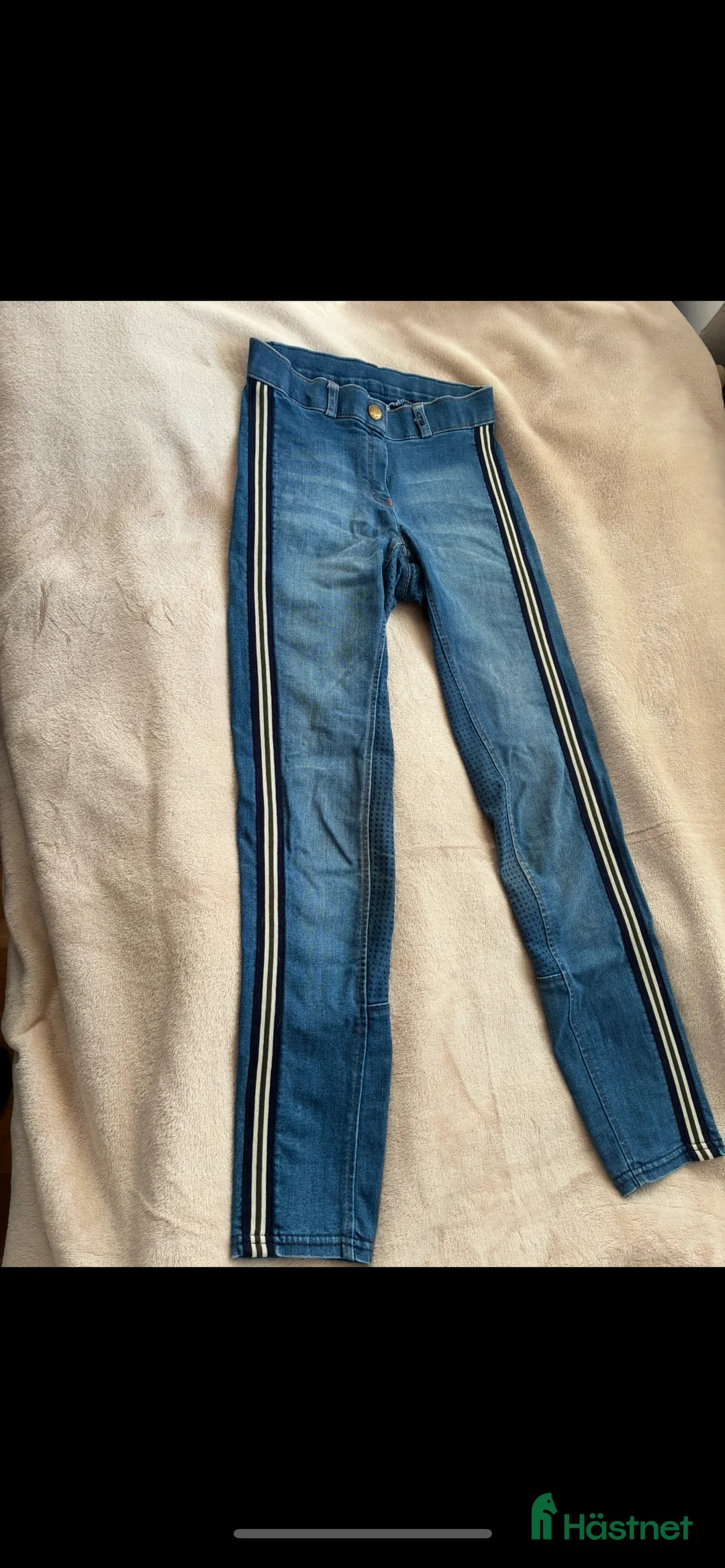 Ridbyxor ryttarutrustning till salu: Helskodda jeansridbyxor, str 160 i Malmö - Annons 2