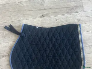 Schabrak & Vojlockar hästutrustning Snyggt tävlings schabrak! i Söderhamn - Annons 5