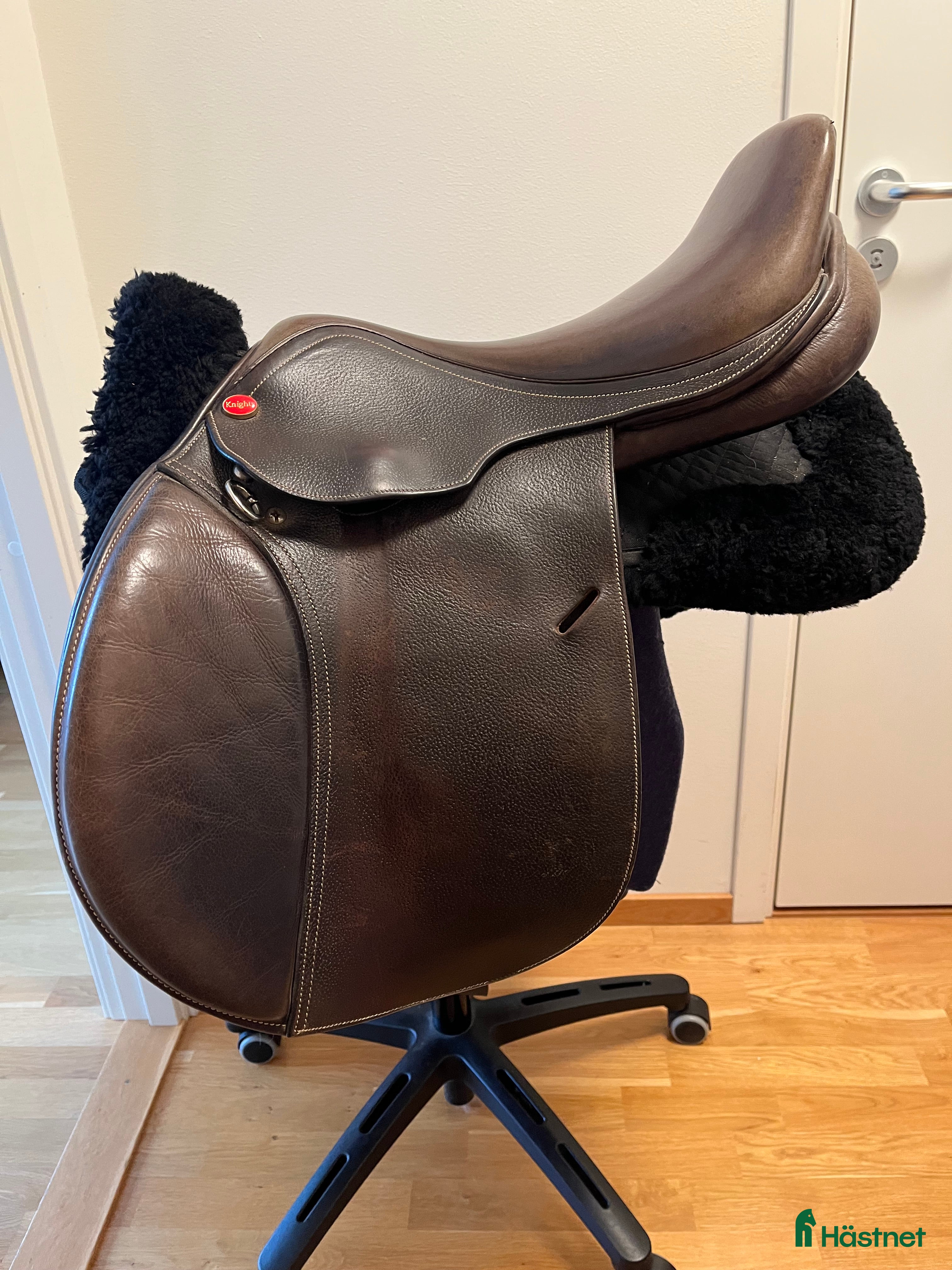 Sadlar hästutrustning Fin hoppsadel Knights Robin Hood Elite 16.5/M - Annons 4