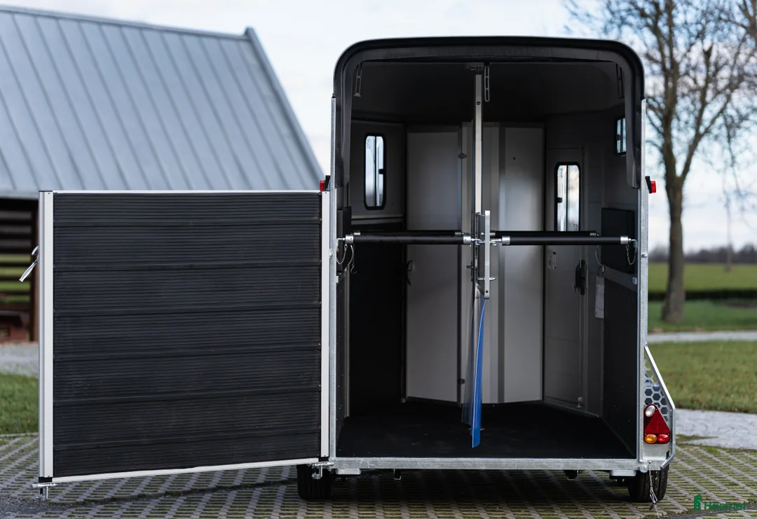 Hästtransporter  fordon & transport till salu: Cheval Liberté Touring Country med fronturlastning - Annons 12