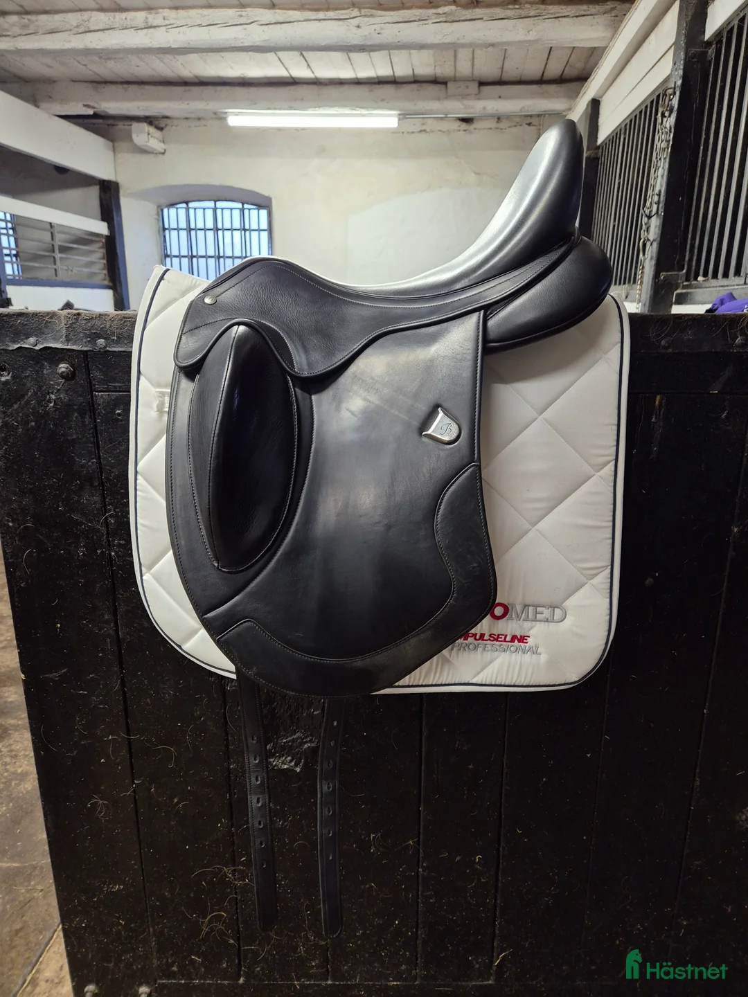 Sadlar hästutrustning till salu: Mycket fin Bates Artiste till salu! - Annons 1