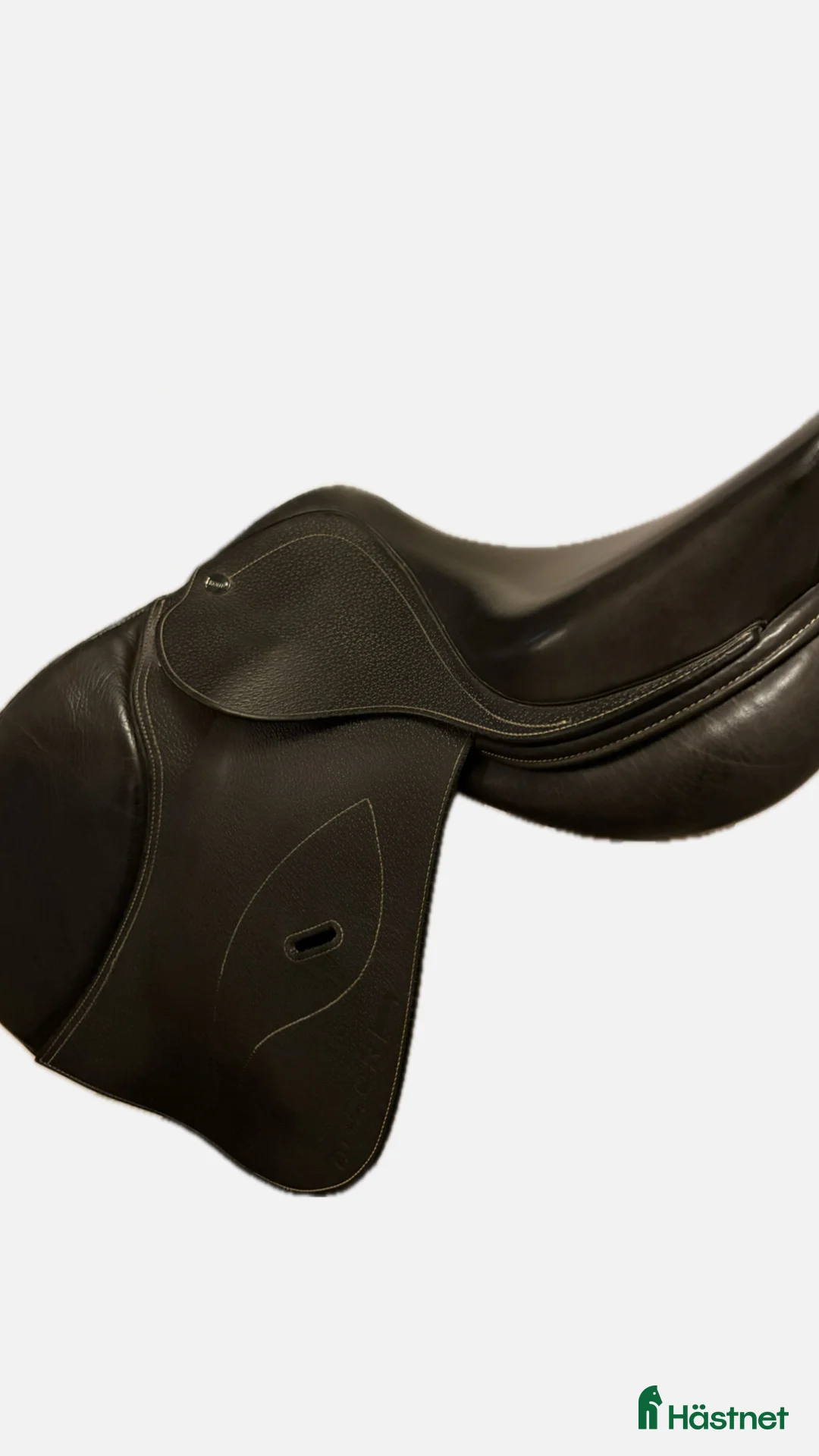Sadlar hästutrustning till salu: Fräsch ikonic sadel - Annons 3