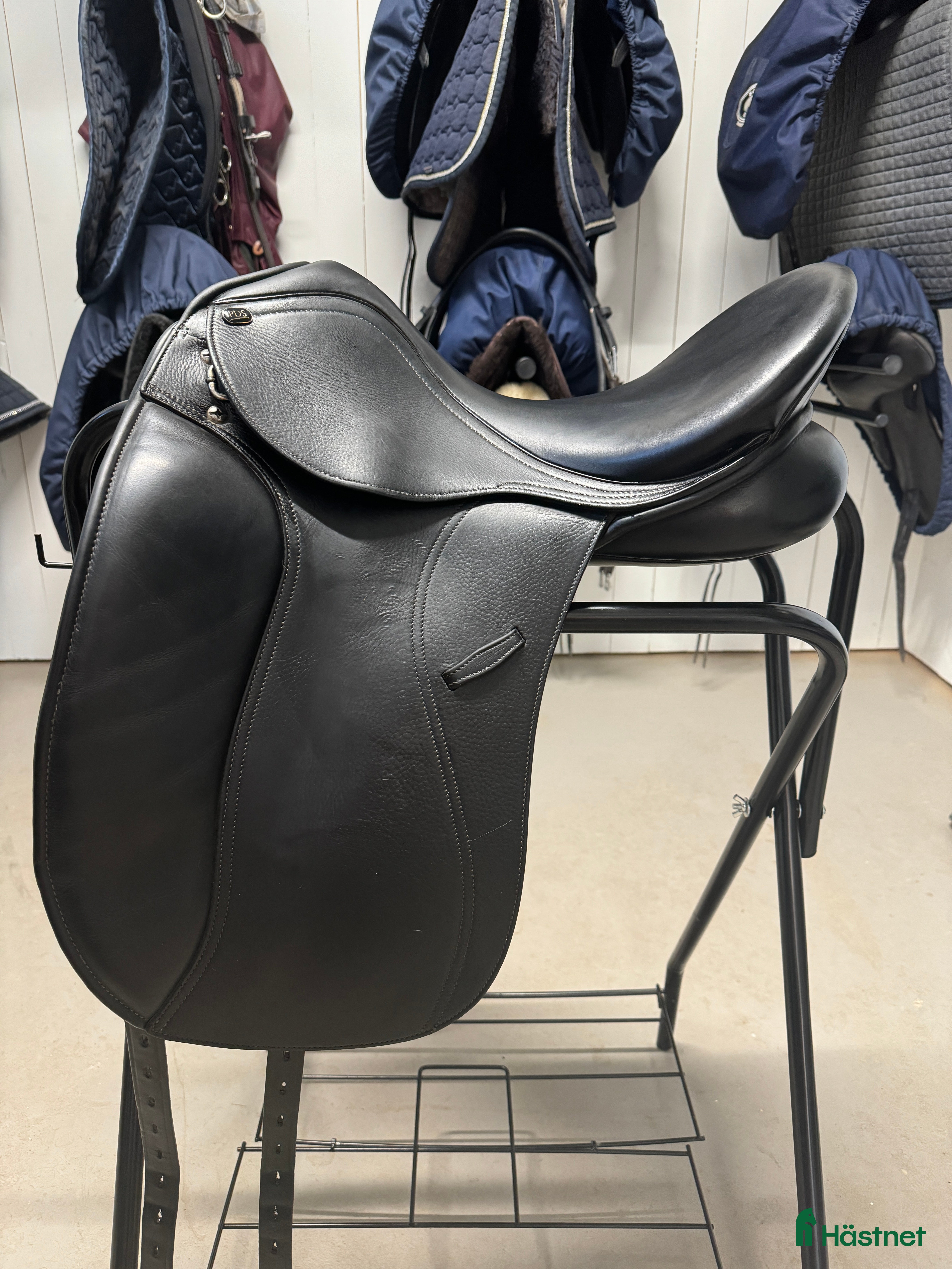 Sadlar hästutrustning till salu: Dressyrsadel PDS euro  i Vara - Annons 1