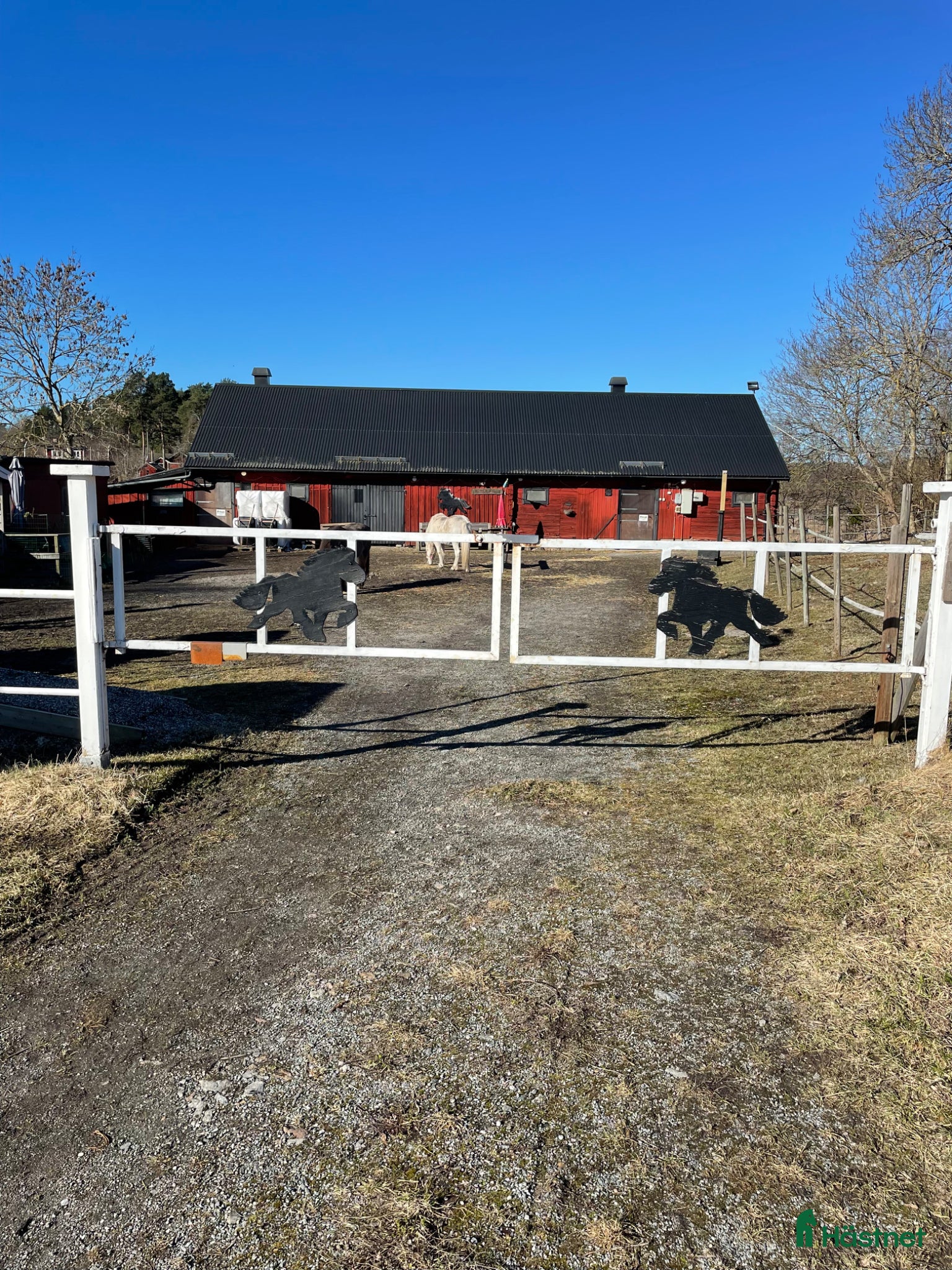  stallplats Lediga boxar i Hagbystallet, Täby - Annons 13