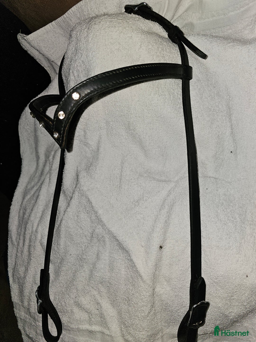 Träns hästutrustning till salu: Nosgrimmor och pannband i Söråker - Annons 8