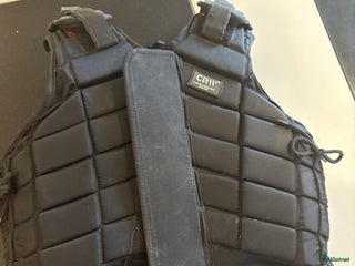 Säkerhetsvästar ryttarutrustning till salu: Ridväst för barn i Västerås - Annons 9