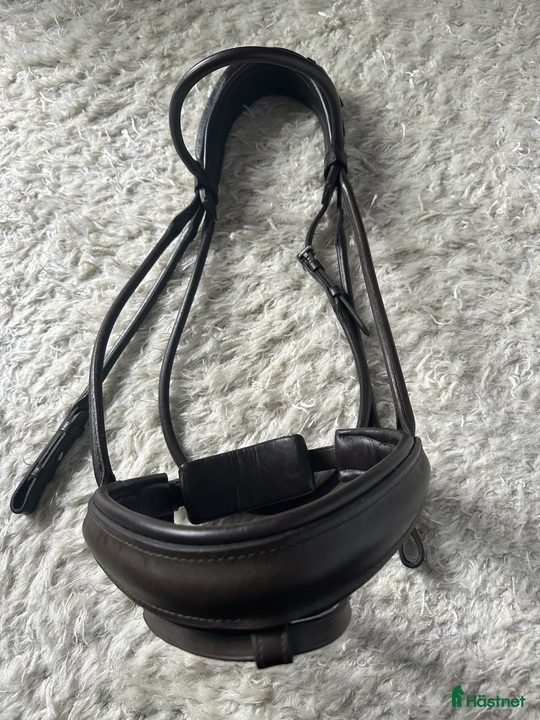 Träns hästutrustning till salu: Otto Schumacher - rundsytt träns i Stockholm - Annons 1