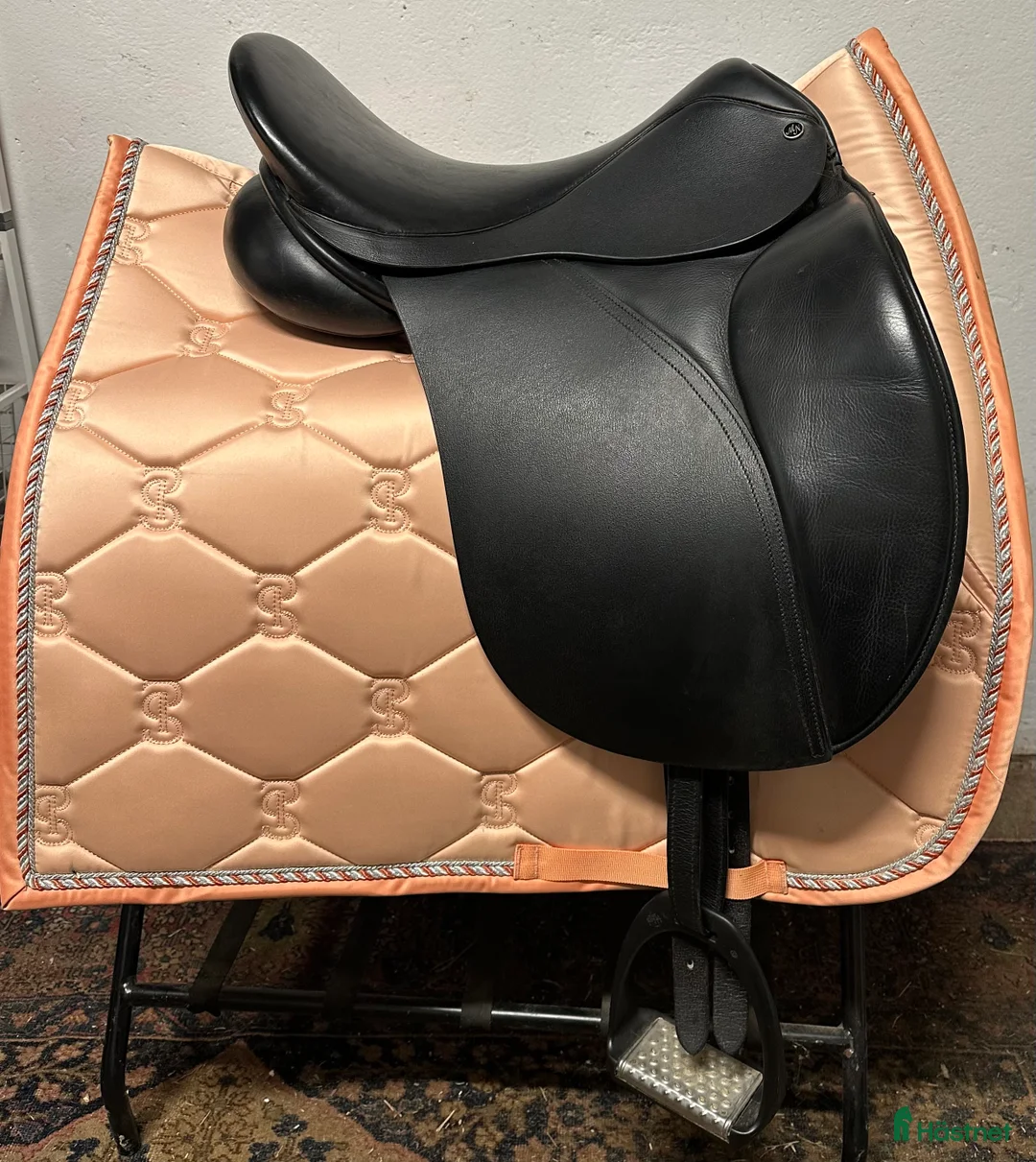 Sadlar hästutrustning till salu: Morris & Nolan Dressyr 16,5 - Annons 5