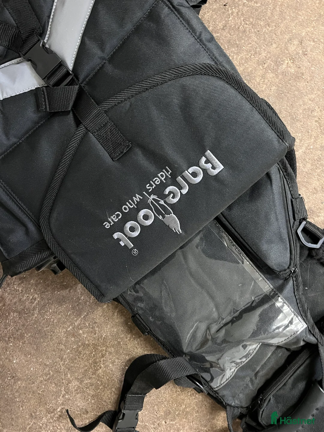 Övrig Hästutrustning hästutrustning till salu: Barefoot- Walk my horse ryggsäck  - Annons 3