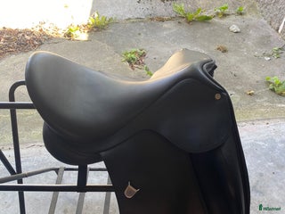 Sadlar hästutrustning till salu: Bates Innova dressyrsadell i Skillinge - Annons 9