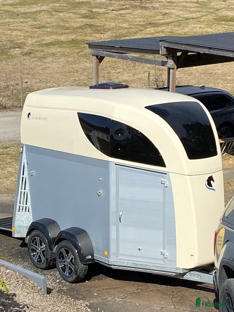 Hästtransporter  fordon & transport till salu: Hästtransport ny  - Annons 2