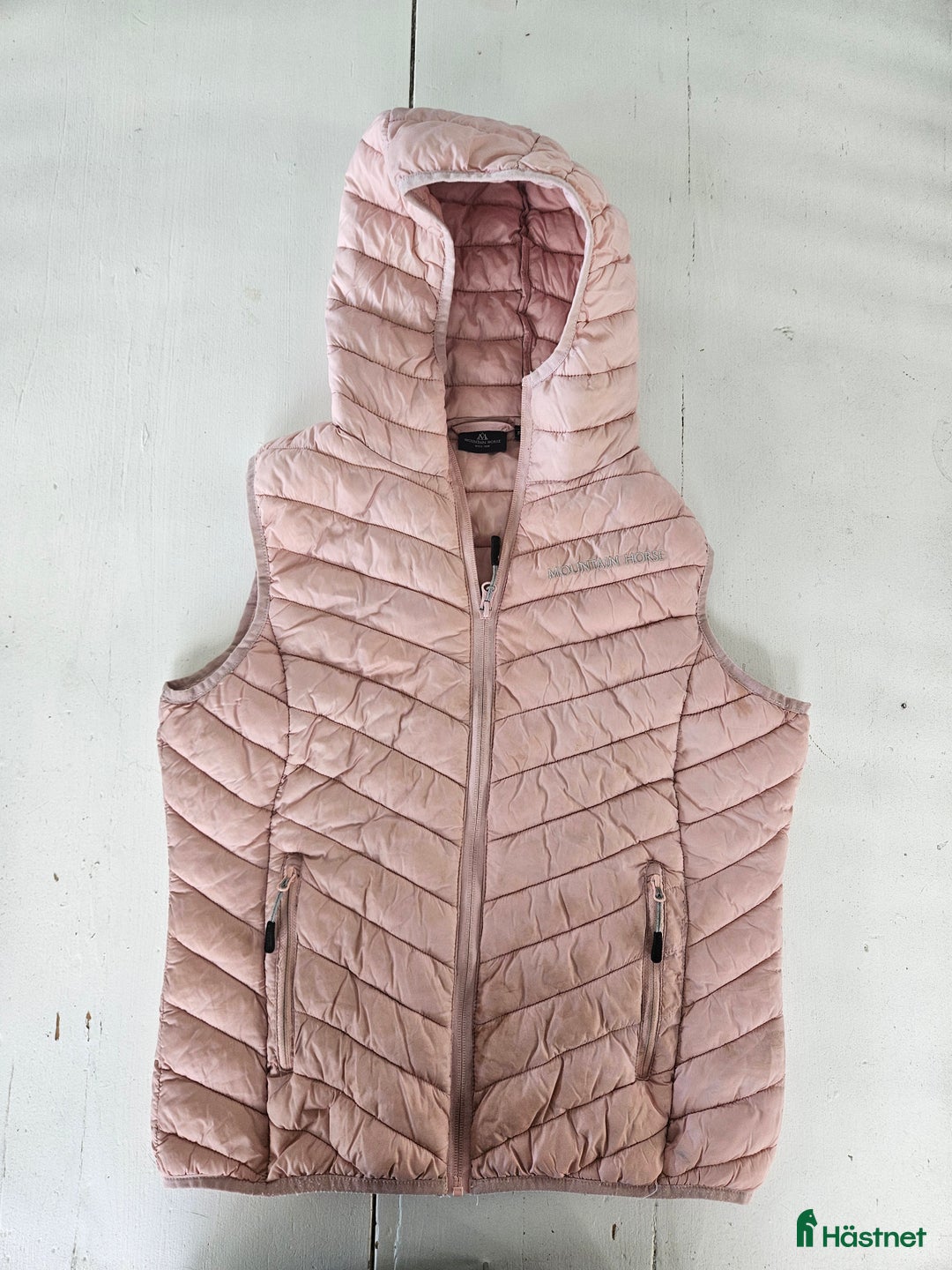 Övrigt Ridkläder ryttarutrustning till salu: Mountain Horse ridväst i Härnösand - Annons 1