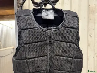 Säkerhetsvästar ryttarutrustning till salu: Racesafe till barn - Annons 21