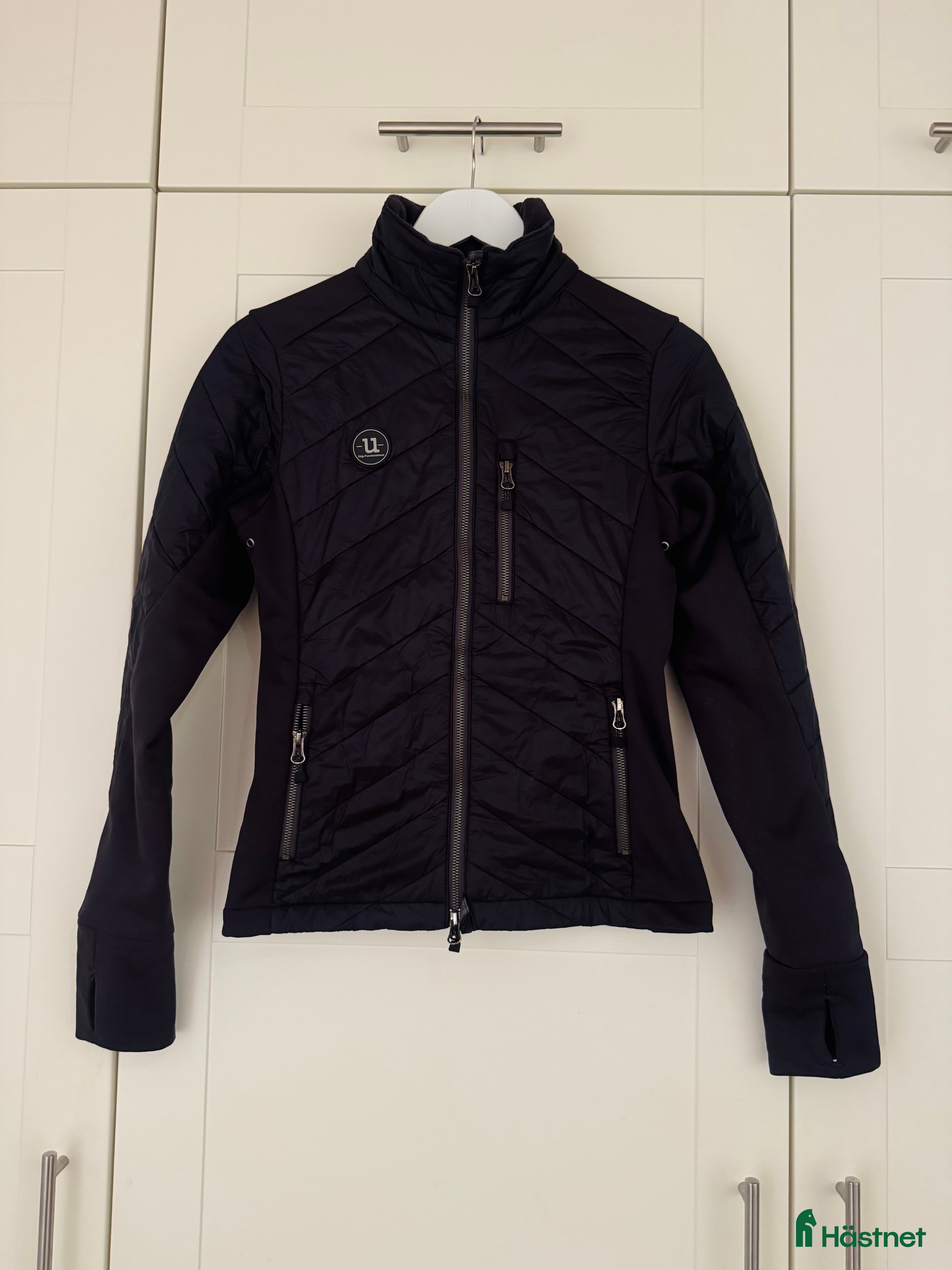 Jackor & Kavajer ryttarutrustning till salu: Uhip wool hybrid liner jacket i Undersåker - Annons 23